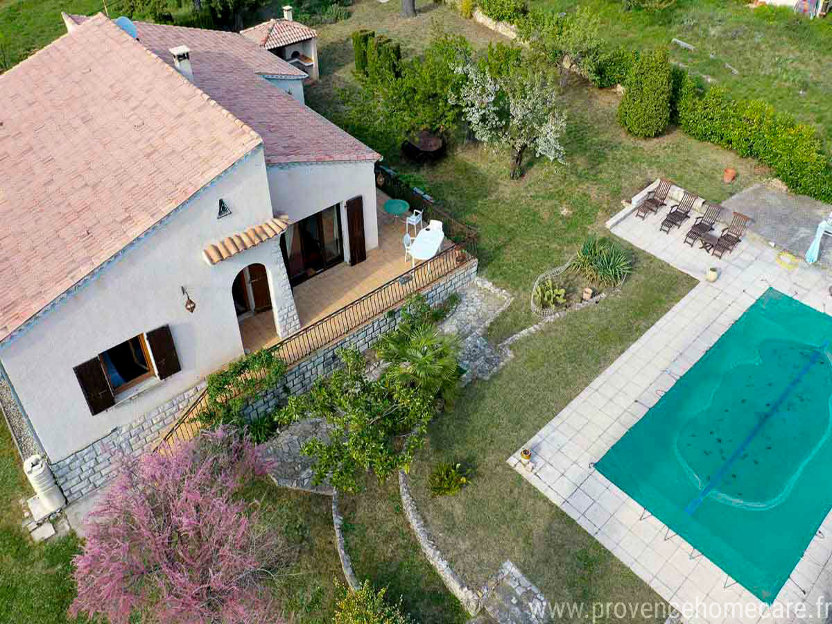 la-petite-grillere-repos-provence-calme-belle-vue-dominante-piscine-spa-terrasse-barbecue-foire-ongles-vacances-location-saisonnière-luberon-pays de forcalquier-provence home care la-petite-grillere-repos-provence-calme-belle-vue-dominante-piscine-spa-terrasse-barbecue-foire-ongles-vacances-location-saisonnière-luberon-pays de forcalquier-provence home care